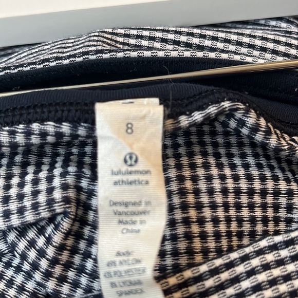 LuLuLemon capri pant - Picture 6 of 6